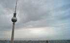 Jeune, diplômée, corvéable à merci, à Berlin