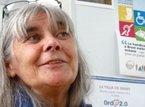 Avec Monique, les élèves décrocheurs forment les vieux à Internet