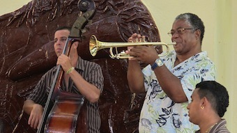... Comme pour les musiciens ... Comme pour les musiciens
