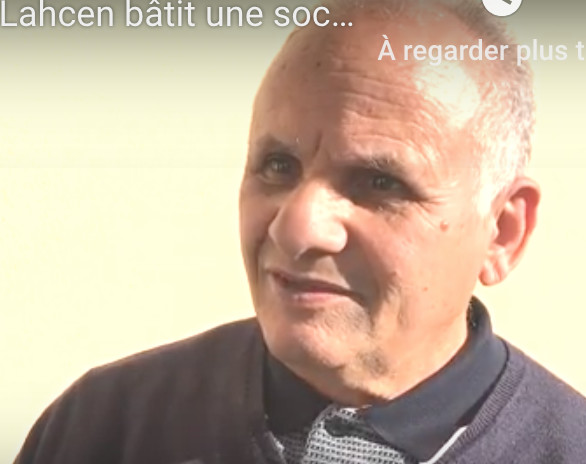 Lahcen bâtit une société Mosaïque