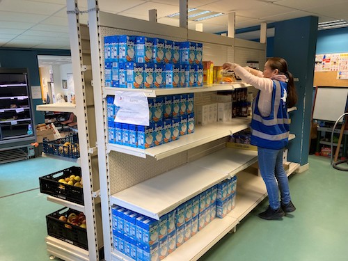 Au Secours Populaire, la solidarité entre précaires