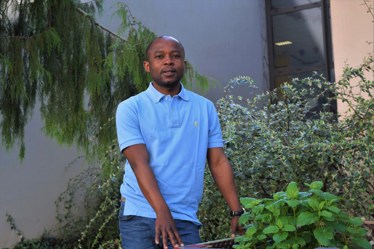 Babas Babakwanza, l’enfant de la Terre Babas Babakwanza, l’enfant de la Terre