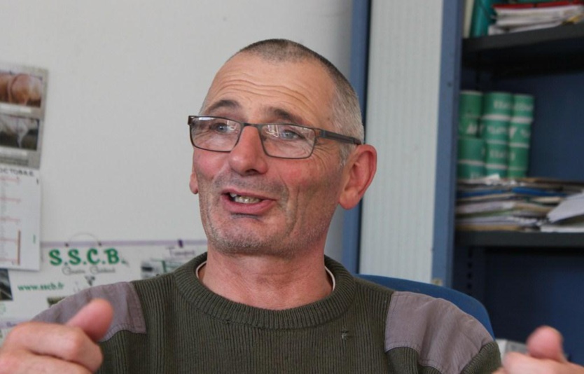 Patrick accueille dans sa ferme des jeunes « en rupture du monde » Patrick accueille dans sa ferme des jeunes « en rupture du monde »