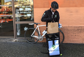 Des coursiers à vélo s'organisent en coopératives Des coursiers à vélo s'organisent en coopératives