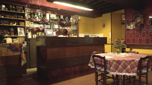 Chez Solange, la tendresse n'a jamais quitté l'affiche Chez Solange, la tendresse n'a jamais quitté l'affiche