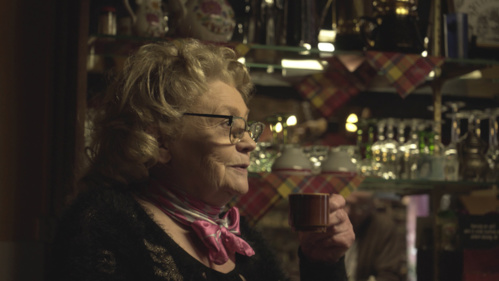 Chez Solange, la tendresse n'a jamais quitté l'affiche Chez Solange, la tendresse n'a jamais quitté l'affiche