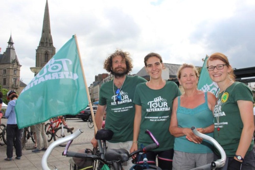 « Changeons le système… pas le climat ! » disent les citoyens du tour Alternatiba