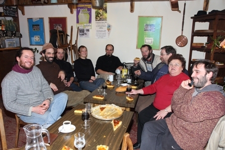 Une équipe de dix personnes Une équipe de dix personnes