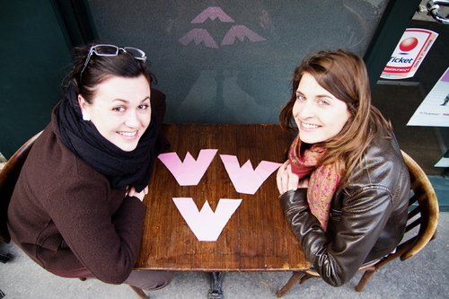 Zélie et Fanny écriront leurs reportages sur le site de l'association www.whatwomenwish.fr