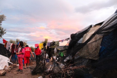 Sur l’île de Lesbos, les réfugiés racontent leur vie avec leurs mots, leurs sons...