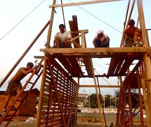 Jean-Yves Riaux, le maître-charpentier sans frontières Jean-Yves Riaux, le maître-charpentier sans frontières