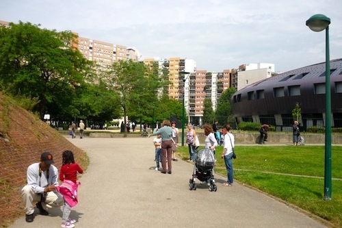 Pour accéder au webdossier, cliquez sur la photo Pour accéder au webdossier, cliquez sur la photo