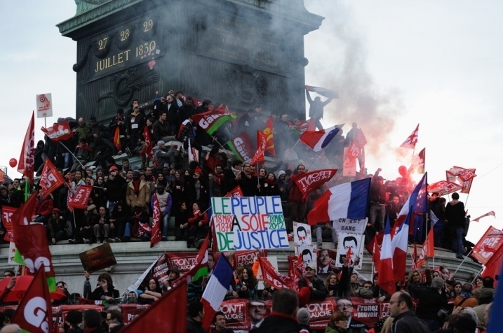 La Bastille, le 18 Mars 2012, après le discours de Mélenchon - © Razak