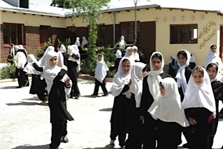 Nasrine Nabiyar se bat pour les jeunes afghanes