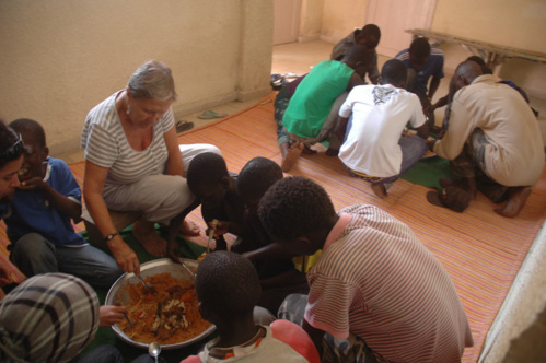 Au Sénégal, la mère des enfants des rues Au Sénégal, la mère des enfants des rues