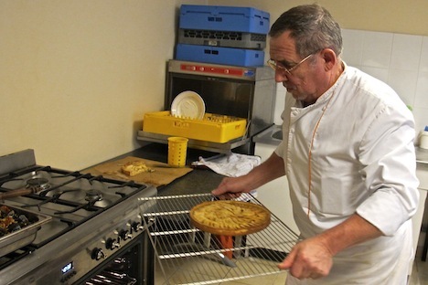 José, une crème de cuisinier au bas des tours