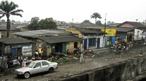 Le boulanger et les enfants des rues de Kinshasa