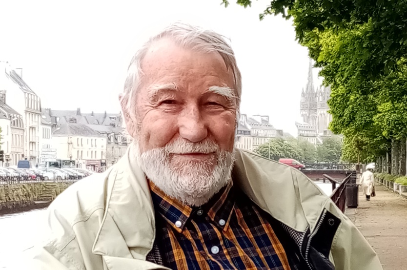 Pierre Mollo, l'infatigable pédagogue de l’invisible Pierre Mollo, l'infatigable pédagogue de l’invisible