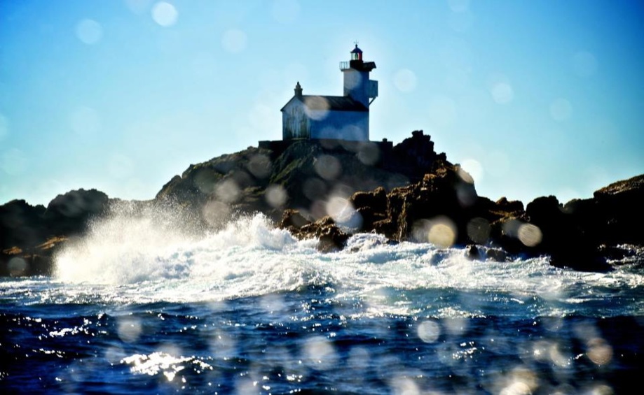 Phare de Tevennec, Mer d'Iroise. Photo de: Fred Tanneau, Photo reporter, co fondateur de Ar C'hannad