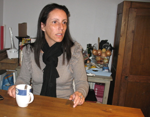 Sur scène, le cri de Rachel, victime de violences conjugales Sur scène, le cri de Rachel, victime de violences conjugales