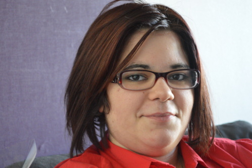 Pauline aimerait écrire un livre. Pauline aimerait écrire un livre.