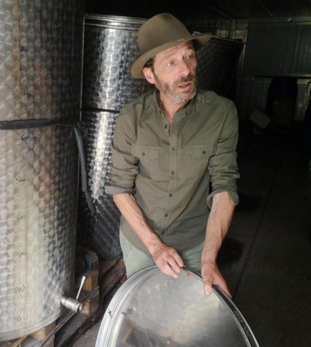 Patrick fait des plantes sauvages des alternatives aux pesticides Patrick fait des plantes sauvages des alternatives aux pesticides