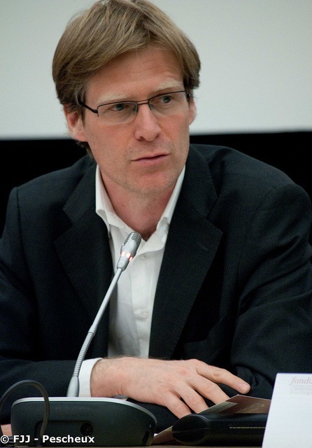 « Notre ligne de conduite est de ne jamais passer à côté d'un besoin de protection. » « Notre ligne de conduite est de ne jamais passer à côté d'un besoin de protection. »