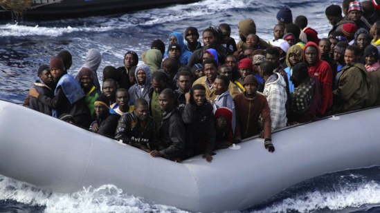 Les migrants piégés entre polices d'Europe et passeurs