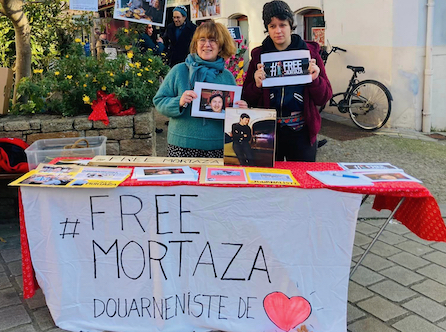 Caroline Troin (à g.) : populaire auprès des jeunes Caroline Troin (à g.) : populaire auprès des jeunes