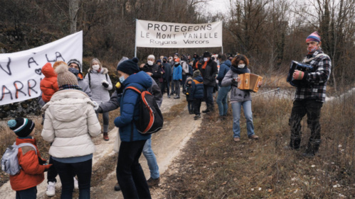 A la télé : "Des cailloux dans la chaussure" A la télé : "Des cailloux dans la chaussure"