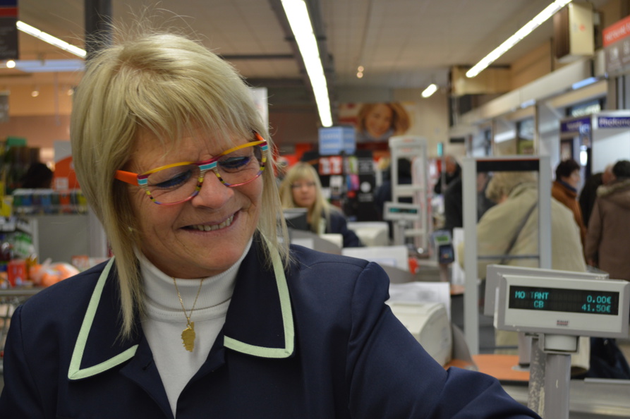 Pour Béatrice, être caissière, « c'est bonheur » Pour Béatrice, être caissière, « c'est bonheur »