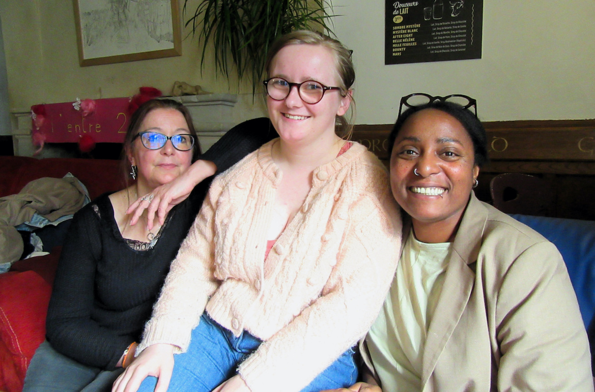 De g. à d. : Françoise, Anaïs et Sade De g. à d. : Françoise, Anaïs et Sade