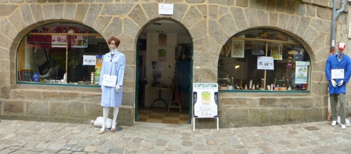 Ouvert tout l'été, rue de la Pinterie à Fougères