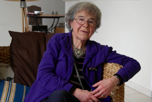 Martine, grand mère Mina,  écrit et conte des "histoires d'amour" Martine, grand mère Mina,  écrit et conte des "histoires d'amour"