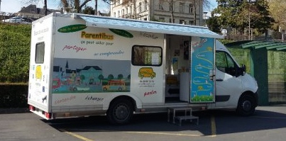 Le bus qui remonte le moral des zones rurales Le bus qui remonte le moral des zones rurales