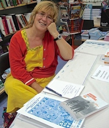 Séance de dédicace pour "Absence injustifiée" Séance de dédicace pour "Absence injustifiée"