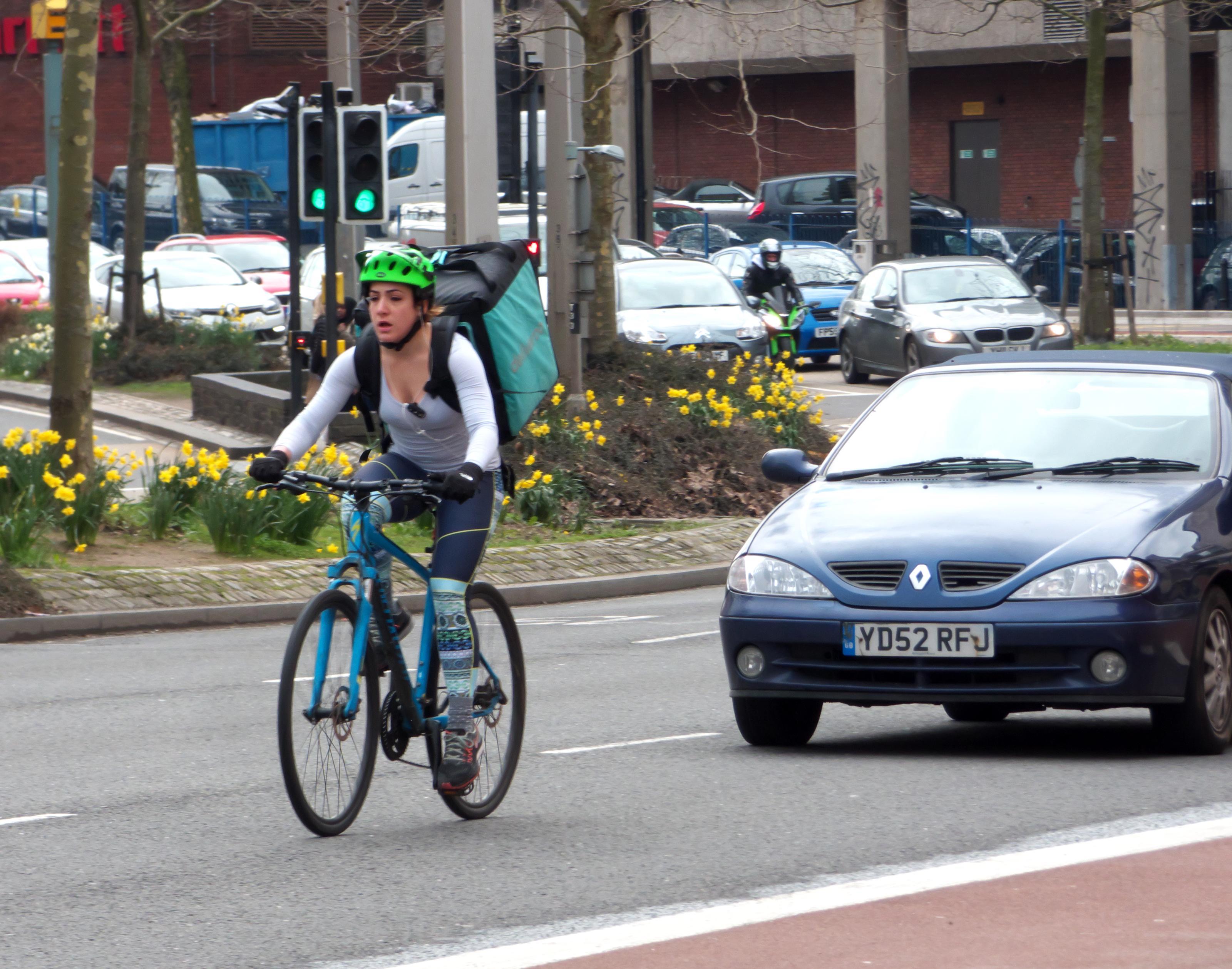 Un sociologue : « Cette crise rend visibles ceux qui sont d’ordinaire invisibles » Un sociologue : « Cette crise rend visibles ceux qui sont d’ordinaire invisibles »