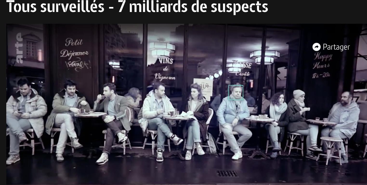 (Capture vidéo) (Capture vidéo)