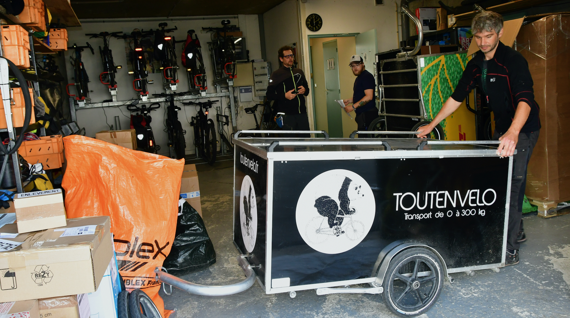 La coopérative "Toutenvélo"  a créé un réseau de transport en "communs" La coopérative "Toutenvélo"  a créé un réseau de transport en "communs"