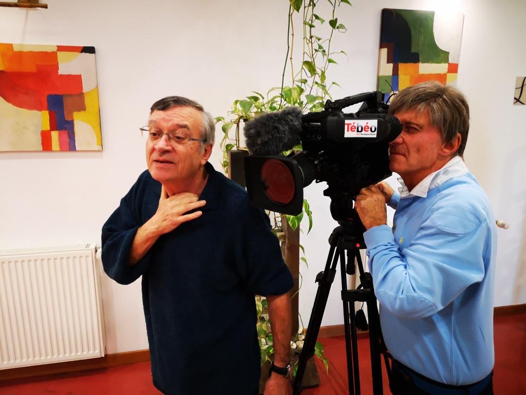 Daniel Juif avec Gilles Laugier en plein reportage à Pontivy en novembre 2019 pour l'Aresat (photo : Tugdual Ruellan).