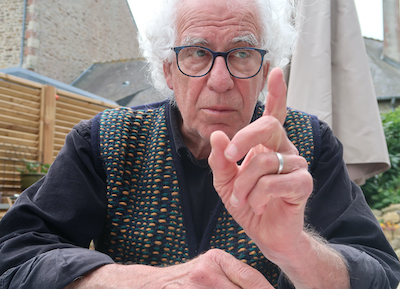 Dans un livre, Jonathan porte la voix du foisonnant théâtre palestinien Dans un livre, Jonathan porte la voix du foisonnant théâtre palestinien