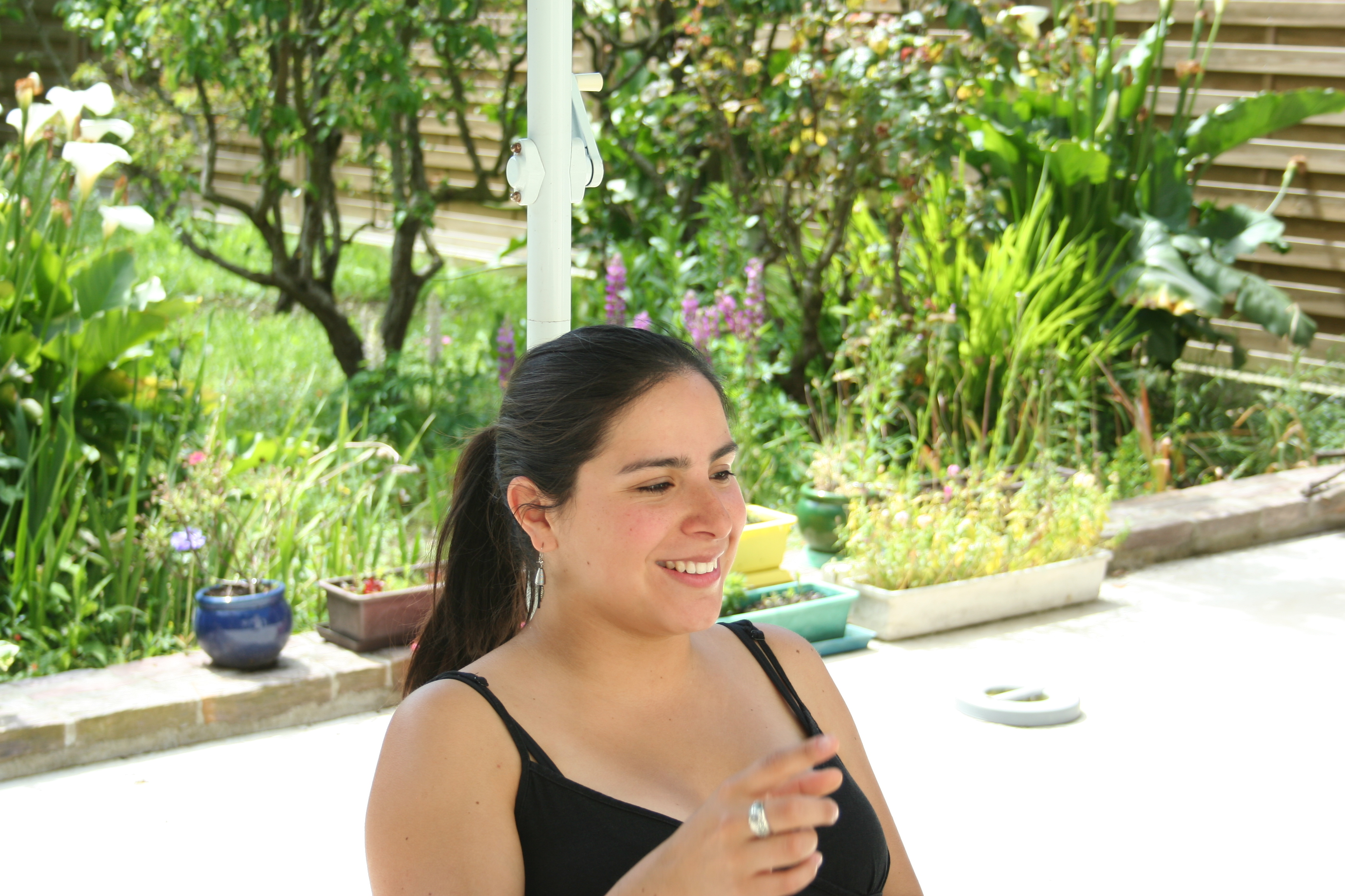 Paula incarne une jeunesse mondiale qui s'indigne et s'engage Paula incarne une jeunesse mondiale qui s'indigne et s'engage