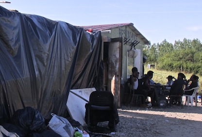 Un camp dans une précarité extrême Un camp dans une précarité extrême