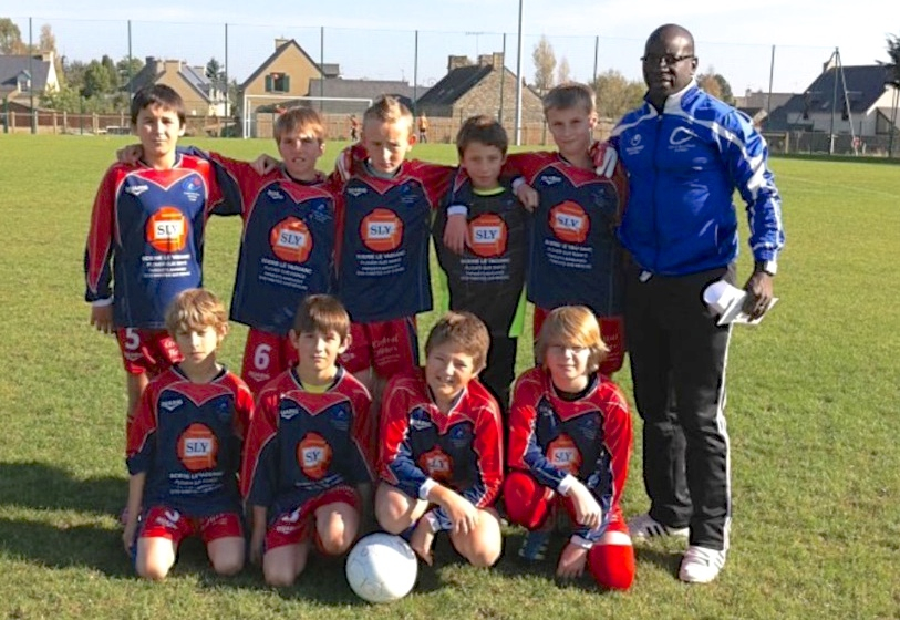 Depuis qu'il est en France, Touré a mis sont charisme d'entraineur au service du football amateur.