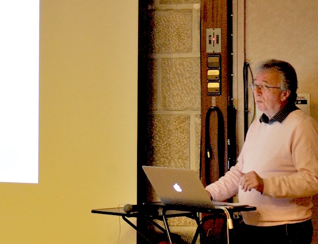 Bertrand Durosoy (avec Abdes Maghnaoui) maître des chiffres. Bertrand Durosoy (avec Abdes Maghnaoui) maître des chiffres.