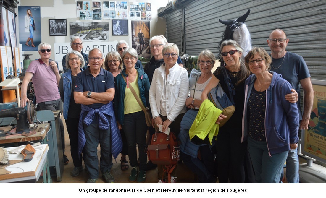 Un groupe de randonneurs de Caen et Hérouville visitent la région de Fougères
