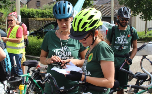 « Changeons le système… pas le climat ! » disent les citoyens du tour Alternatiba