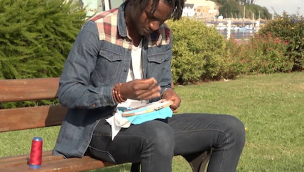 Film : en tableaux de broderie, le voyage héroïque d'un migrant