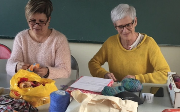 Avec des petites mains de la solidarité