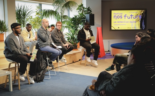 Des jeunes ouvrent le débat sur l'action de la police dans leur quartier